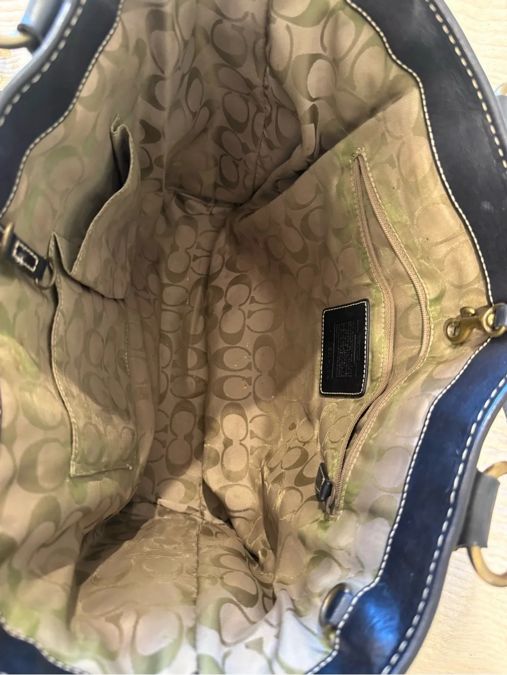 Coach legacy straw